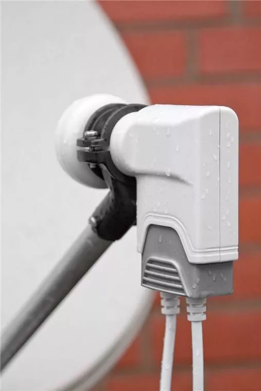 Lnb Universal 2 Iesiri 01db Goobay